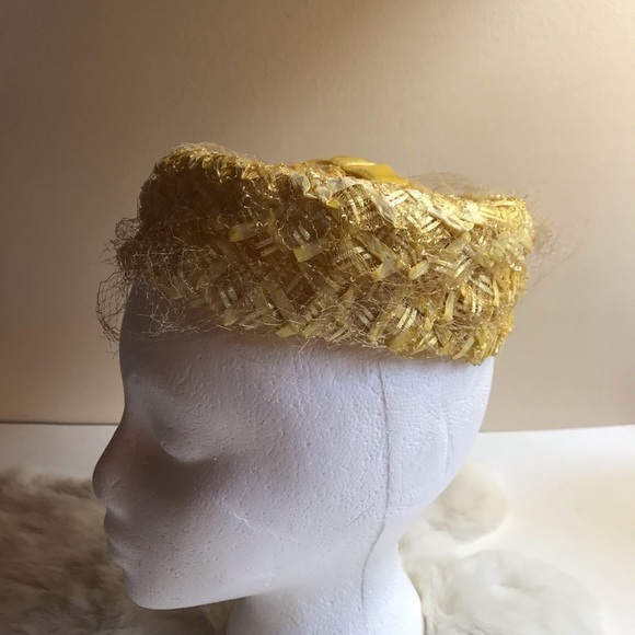 Vintage 50s Womens Yellow Straw Pillbox Hat - Picture 4 of 9